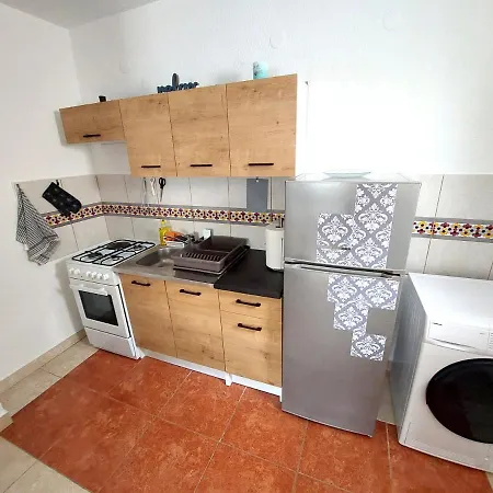 Apartment House Ruby *
