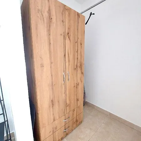 Apartment House Ruby *